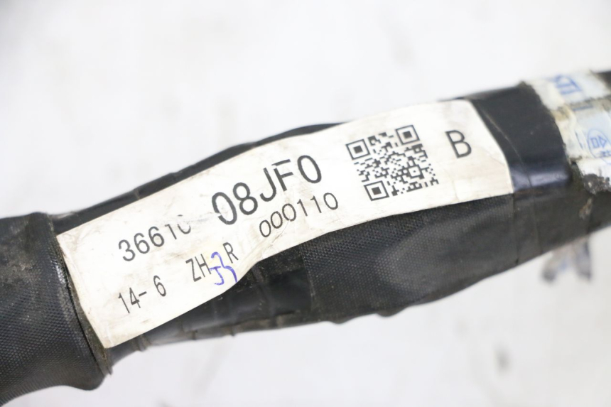 photo de KABELBAUM SUZUKI GSR 750 (2011 - 2017) - Zoom auf Gebrauchszustand