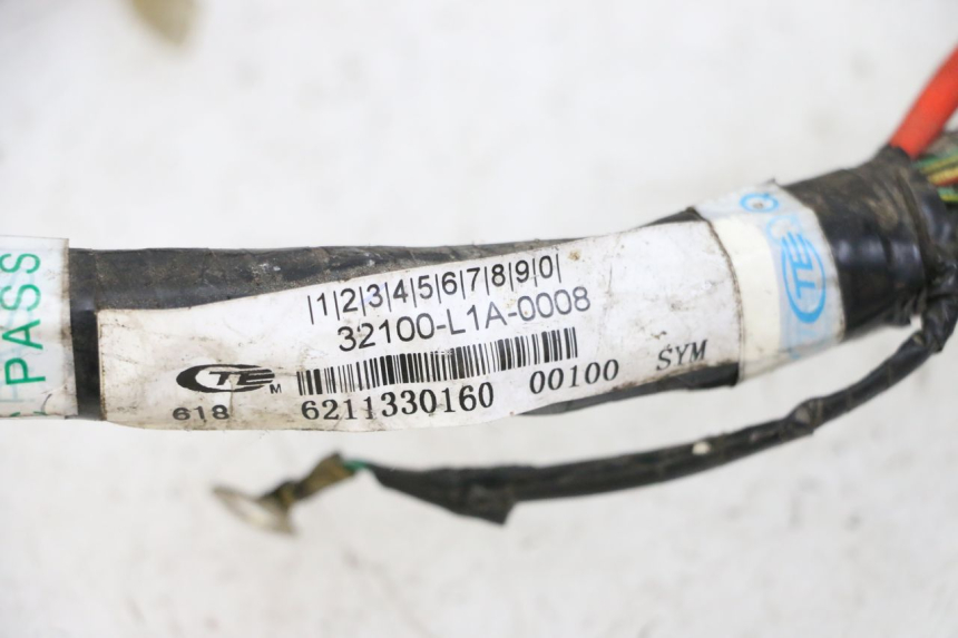 photo de KABELBAUM SYM JOYMAX 125 (2010 - 2017) - Kennzeichnungen und Originalreferenzen