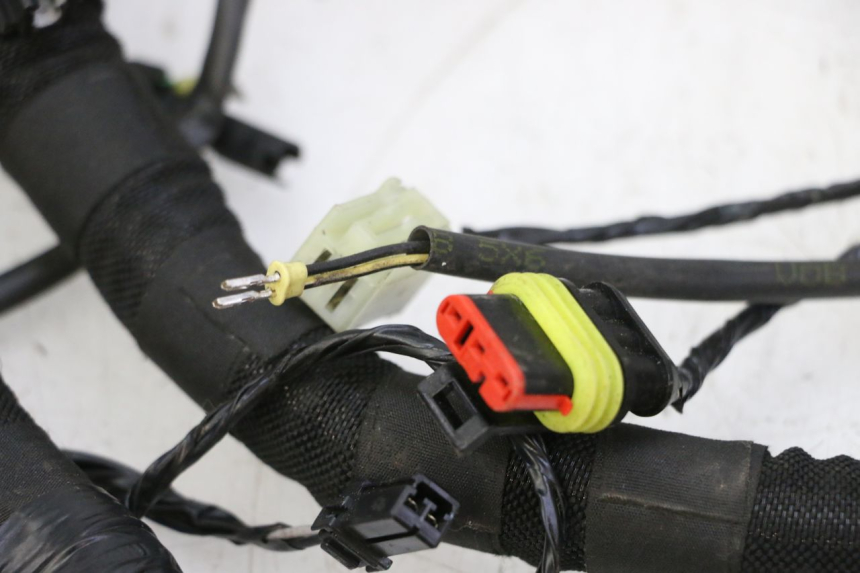 photo de KABELBAUM PIAGGIO MP3 HPE 310 (2024 - 2025) - Geprüftes Gebrauchtteil