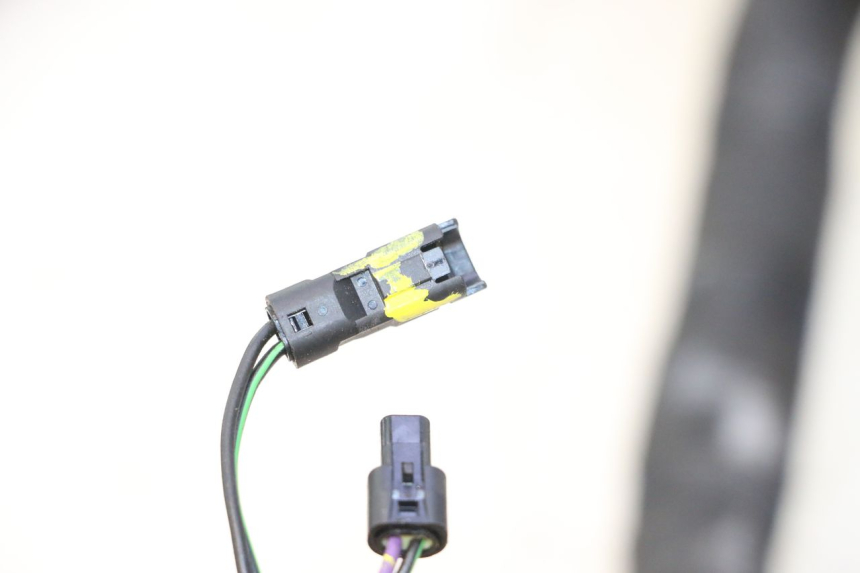 photo de KABELBAUM PIAGGIO MP3 HPE 530 (2022 - 2026) - Detailansicht des Bauteils