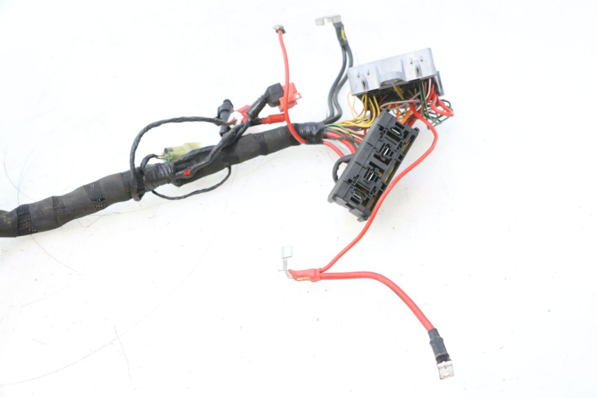 photo de KABELBAUM PIAGGIO MP3 HPE 530 (2022 - 2026) - Zoom auf Gebrauchszustand