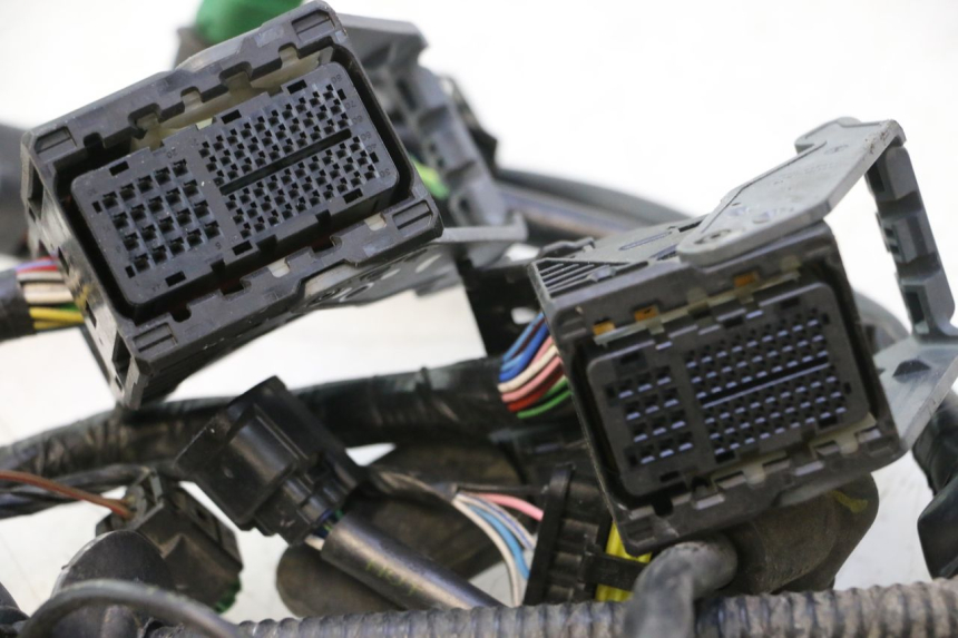 photo de KABELBAUM PIAGGIO MP3 HPE 530 (2022 - 2026) - Technische Nahaufnahme