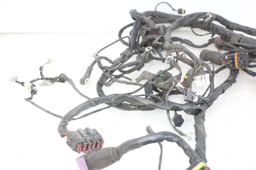 photo de KABELBAUM PIAGGIO MP3 LT 400 (2007 - 2012) - Details der Befestigungspunkte