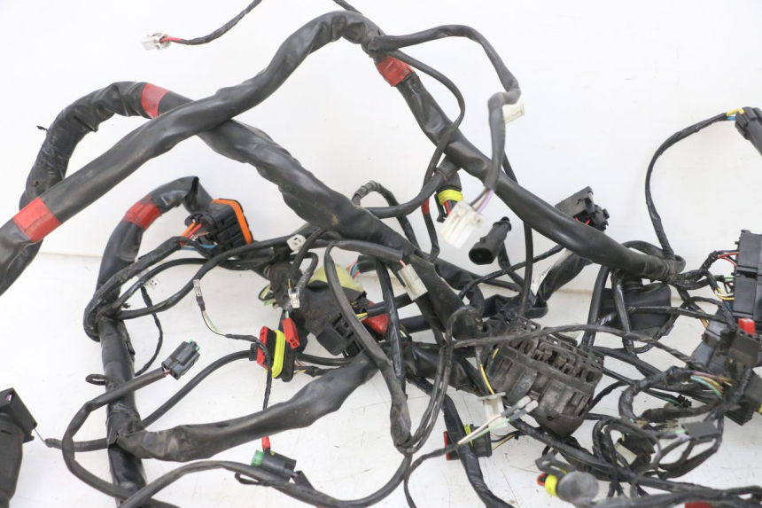 photo de KABELBAUM PIAGGIO MP3 500 (2016 - 2018) - Oberflächenzustand und Material