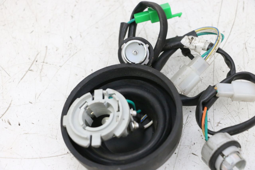 photo de SCHEINWERFERKABELBAUM PEUGEOT KISBEE 4T 50 (2018 - 2022) - Zoom auf Gebrauchszustand