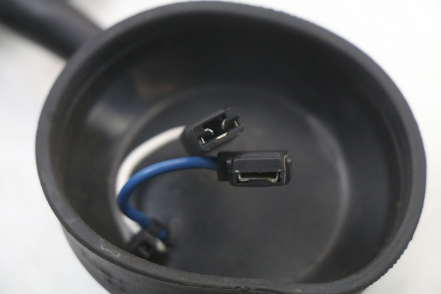 photo de SCHEINWERFERKABELBAUM MOTO GUZZI NORGE 8V GT 1200 (2011 - 2016) - Details der Befestigungspunkte