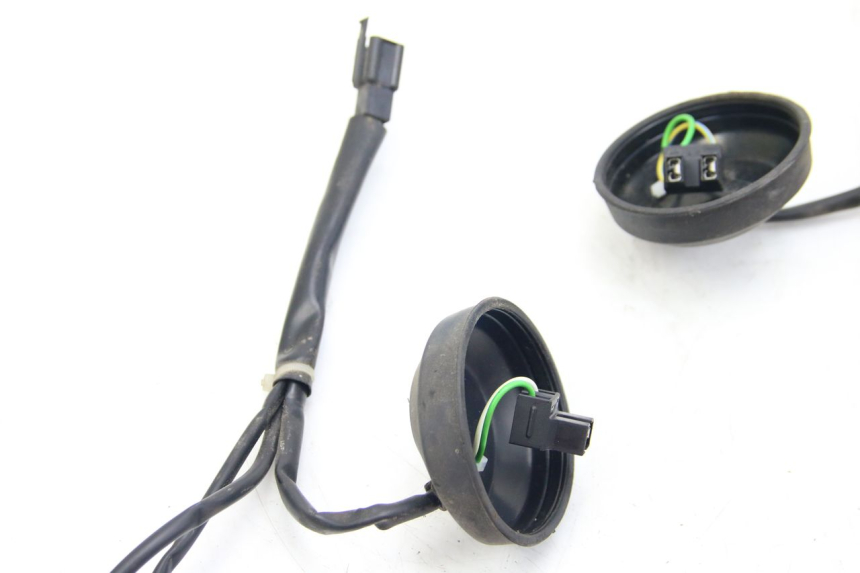 photo de SCHEINWERFERKABEL PEUGEOT SATELIS COMPRESSOR K15 125 (2006 - 2009) - Alternative Perspektive