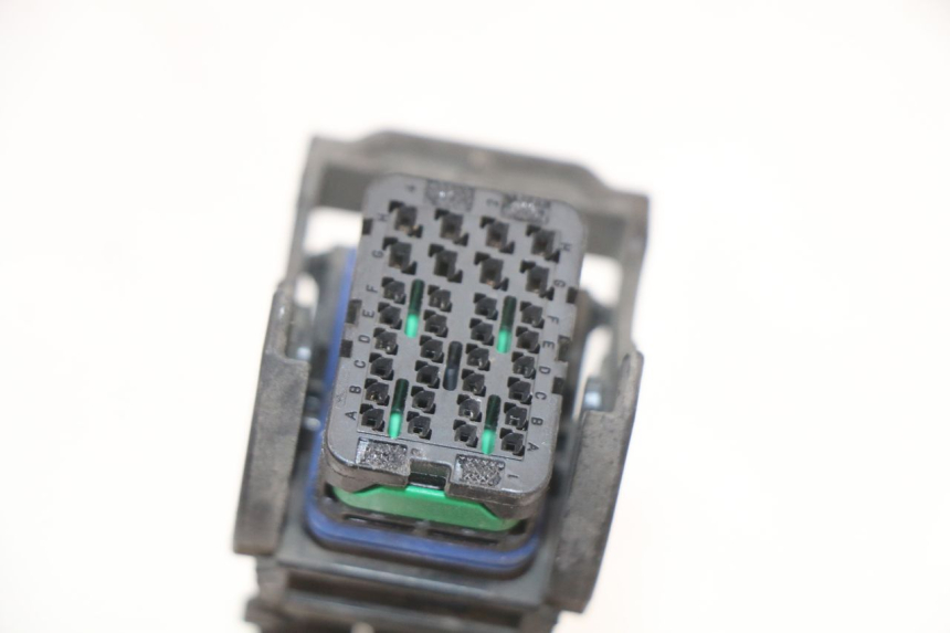 photo de KABELBAUM PEUGEOT SATELIS 125 (2010 - 2012) - Details der Befestigungspunkte