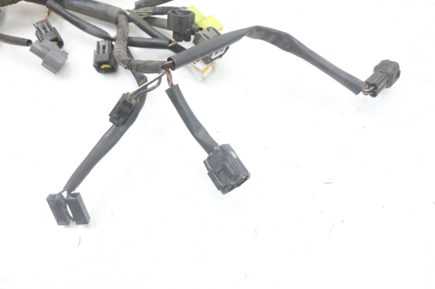 photo de KABELBAUM SUZUKI GSR 750 (2011 - 2017) - Charakteristische Merkmale