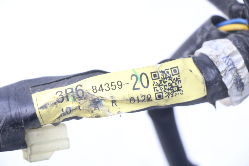 photo de FRONTVERKLEIDUNG KABELBAUM YAMAHA FJR ABS 1300 (2006 - 2012) - Detailansicht des Bauteils