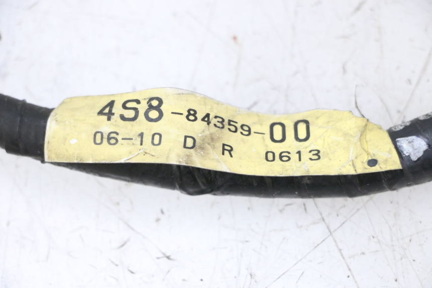 photo de FRONTVERKLEIDUNG KABELBAUM YAMAHA FZ6 FAZER S2 600 (2007 - 2011) - Details der Befestigungspunkte