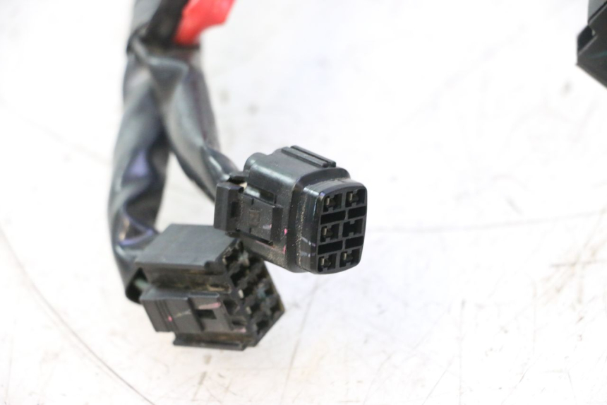 photo de FRONTVERKLEIDUNG KABELBAUM YAMAHA FZ8 800 (2010 - 2016) - Zoom auf Gebrauchszustand