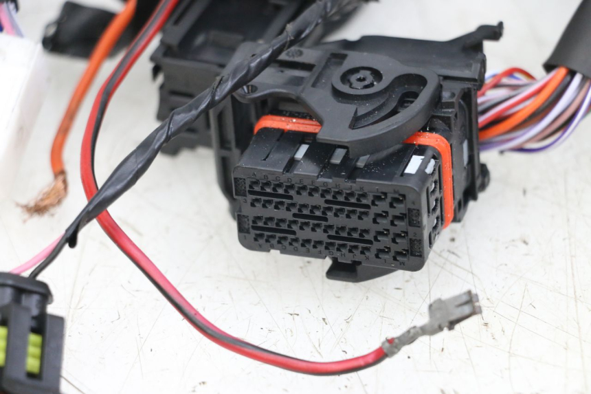 photo de KABELBAUM PIAGGIO VESPA PRIMAVERA 4T 50 (2021 - 2024) - Weitere Ansicht des Artikels