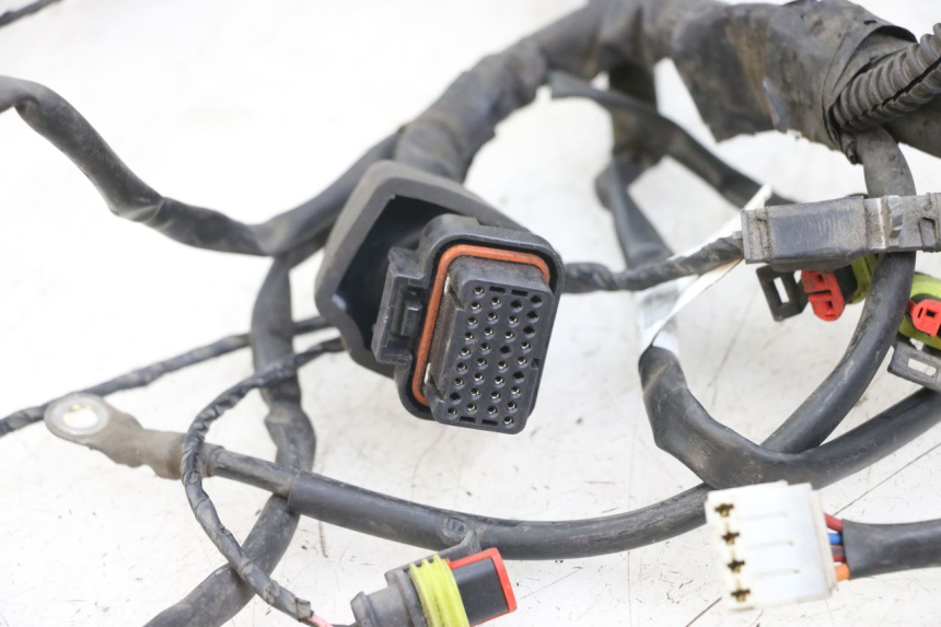 photo de KABELBAUM PIAGGIO X10 125 (2012 - 2017) - Zoom auf Gebrauchszustand