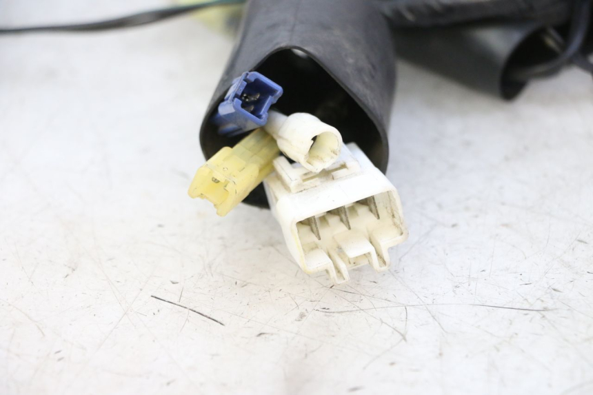 photo de KABELBAUM YAMAHA XJ6 ABS 600 (2008 - 2016) - Zoom auf Komponenten