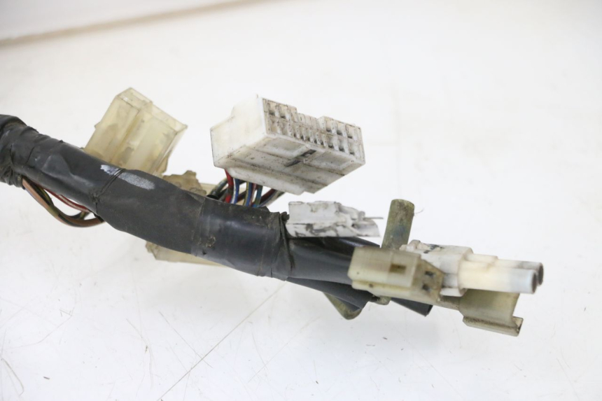 photo de KABELBAUM YAMAHA FZ6 FAZER S2 600 (2007 - 2011) - Detaillierte Sichtprüfung