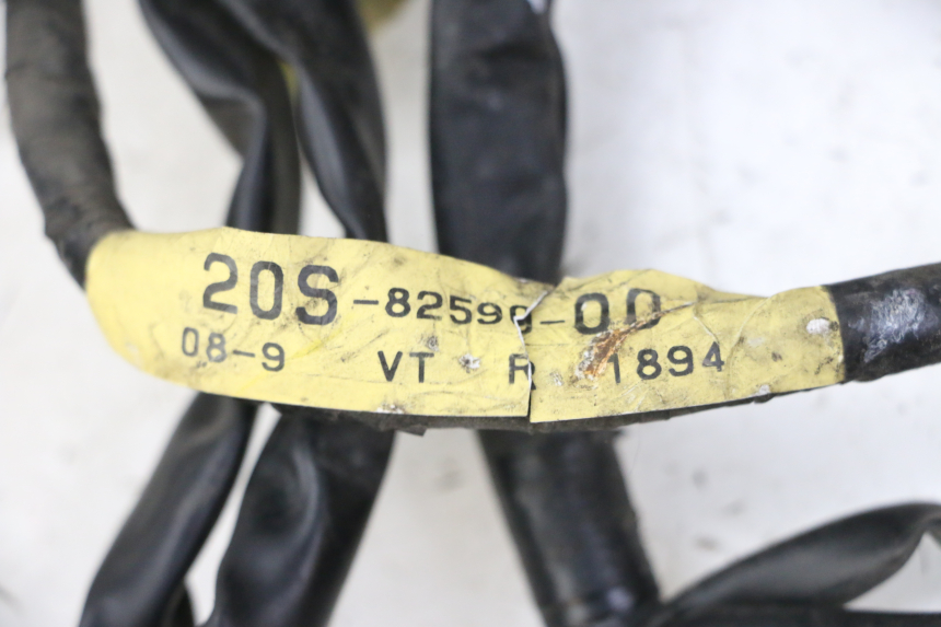 photo de KABELBAUM YAMAHA XJ6 600 (2008 - 2016) - Fokus auf die Struktur