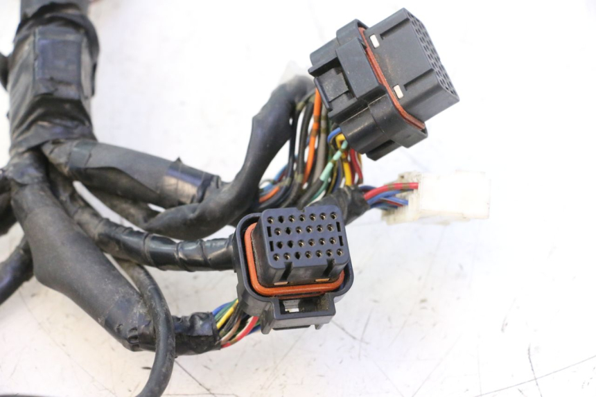 photo de KABELBAUM YAMAHA YZF R6 600 (2008 - 2009) - Oberflächenzustand und Material