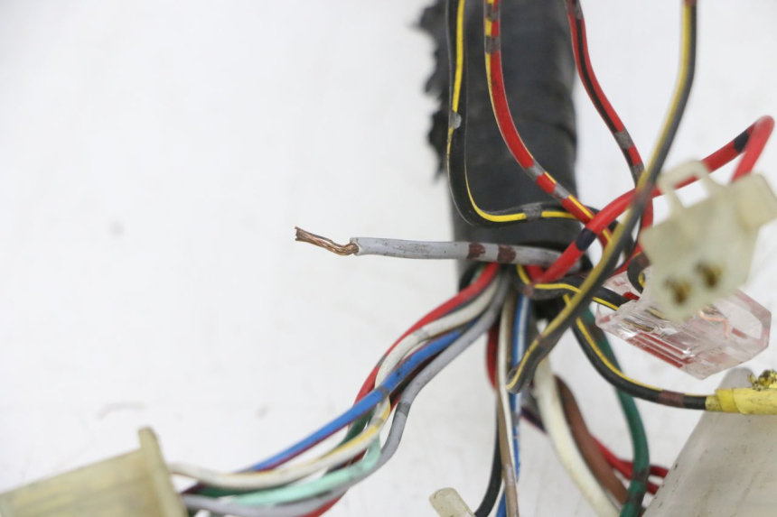 photo de KABELBAUM KAWASAKI ZR 7 750 (1999 - 2004) - Charakteristische Merkmale