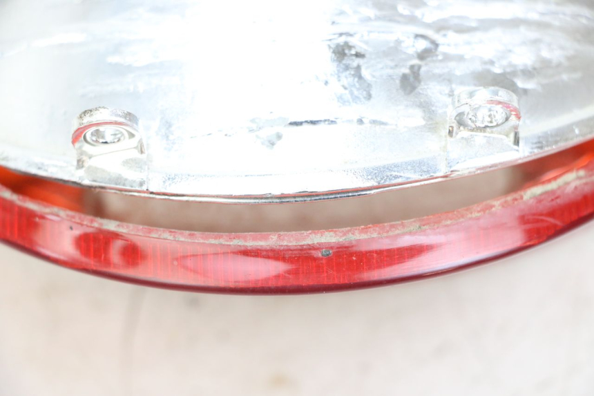 photo de RÜCKLICHT KYMCO AGILITY 4T 50 (2018 - 2022) - Zoom auf Gebrauchszustand