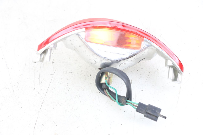 photo de RÜCKLICHT KYMCO AGILITY 4T 50 (2018 - 2022) - Details der Befestigungspunkte