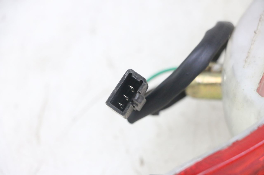 photo de RÜCKLICHT KYMCO AGILITY 4T 50 (2005 - 2018) - Oberflächenzustand und Material