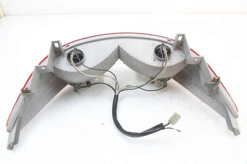 photo de RüCKLICHT SUZUKI BURGMAN 125 (2007 - 2014) - Oberflächenzustand und Material