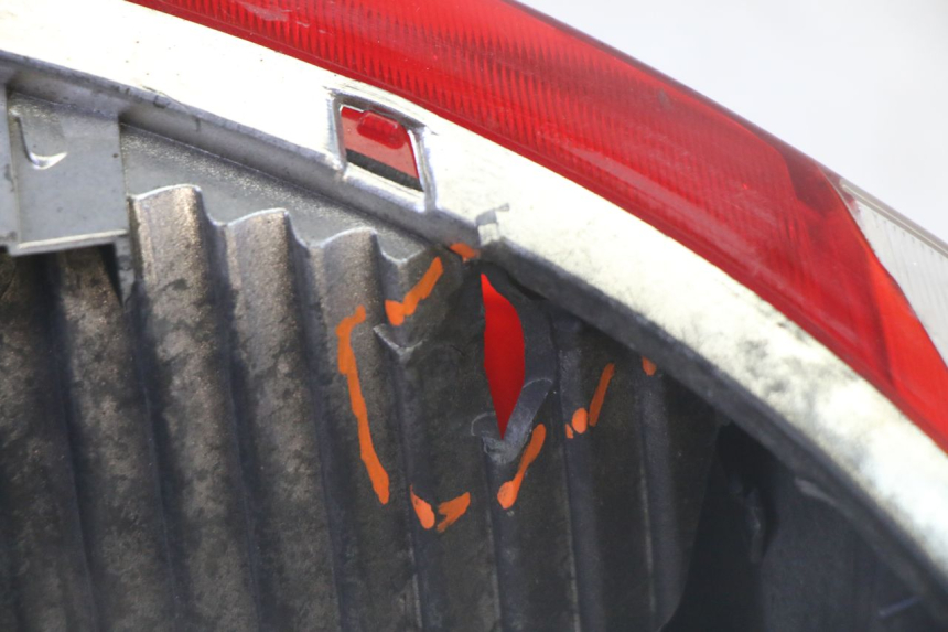 photo de RÜCKLICHT YAMAHA CYGNUS X INJECTION 125 (2007 - 2013) - Details der Befestigungspunkte