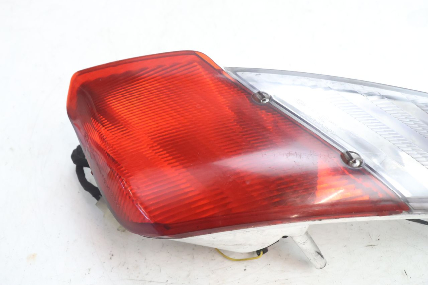 photo de RÜCKLICHT RECHTS APRILIA ATLANTIC S 125 (2010 - 2013) - Detailansicht des Bauteils
