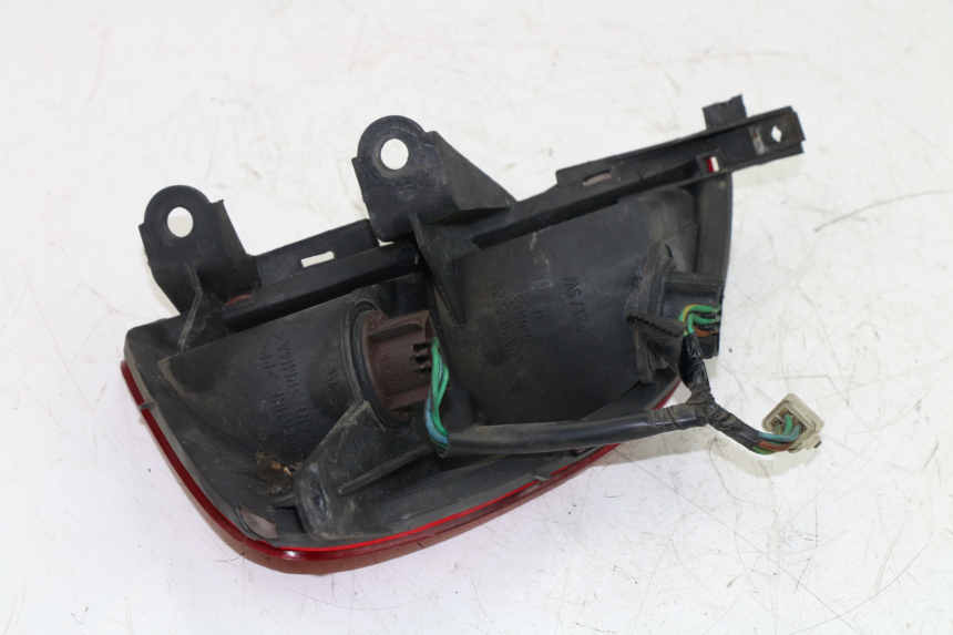 photo de RÜCKLICHT RECHTS HONDA FES PANTHEON 125 (1998 - 2002) - Technische Nahaufnahme