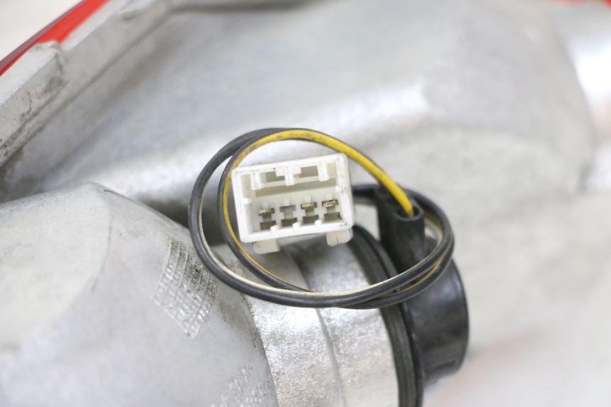 photo de RÜCKLICHT RECHTS PIAGGIO MP3 LT 300 (2010 - 2016) - Zoom auf Gebrauchszustand