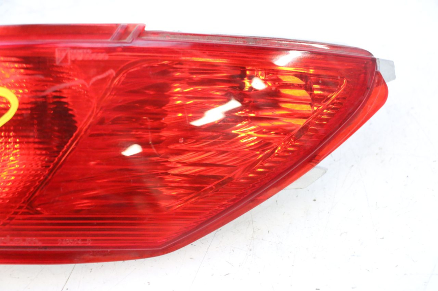 photo de RECHTES RÜCKLICHT PIAGGIO MP3 500 (2011 - 2015) - Zoom auf Komponenten