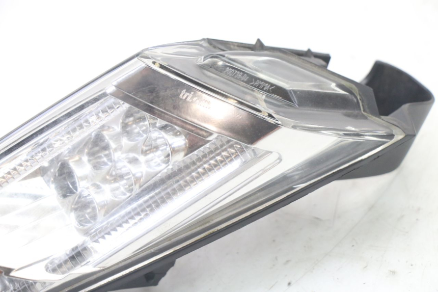 photo de RÜCKLICHT RECHTS PEUGEOT SATELIS 125 (2013 - 2018) - Alternative Perspektive