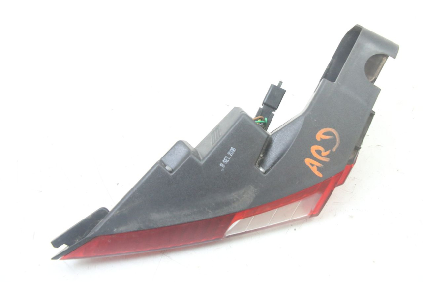 photo de RÜCKLICHT RECHTS PEUGEOT SATELIS COMPRESSOR K15 125 (2006 - 2009) - Gesamtansicht des Produkts