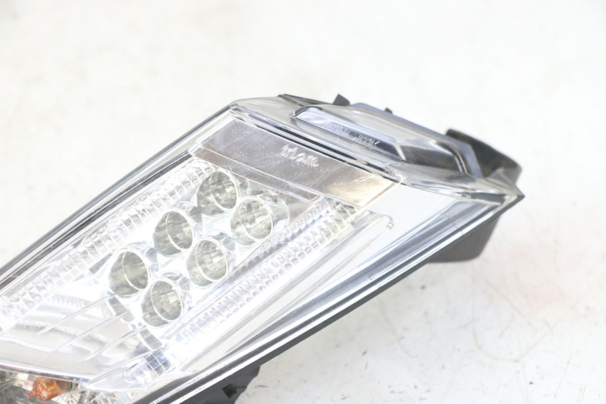 photo de RÜCKLICHT RECHTS PEUGEOT SATELIS 125 (2013 - 2018) - Kennzeichnungen und Originalreferenzen