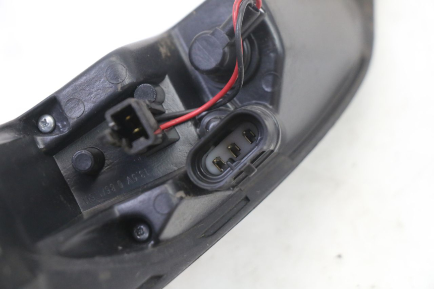 photo de RÜCKLICHT RECHTS PEUGEOT SATELIS 125 (2013 - 2018) - Oberflächenzustand und Material