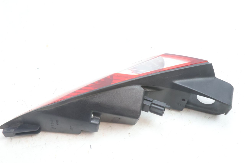 photo de RECHTES RÜCKLICHT PEUGEOT SATELIS 125 (2006 - 2009) - Technische Nahaufnahme