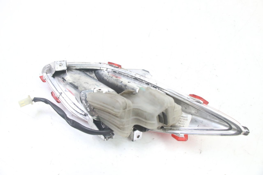 photo de RECHTES RÜCKLICHT YAMAHA X-MAX XMAX 125 (2010 - 2013) - Technische Nahaufnahme