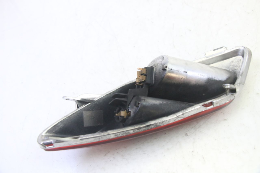 photo de RECHTES RÜCKLICHT YAMAHA X-MAX XMAX 250 (2006 - 2009) - Details der Befestigungspunkte