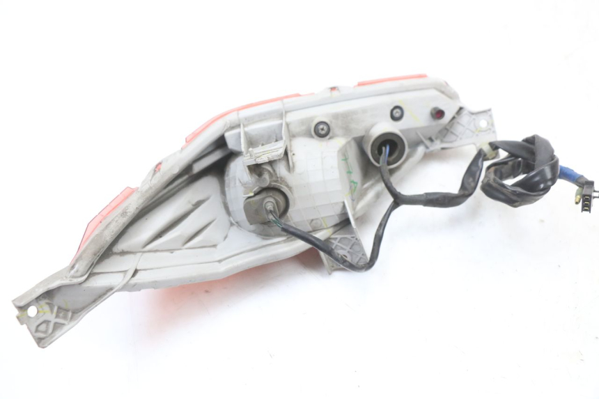 photo de RECHTES RÜCKLICHT YAMAHA XMAX X-MAX ABS 125 (2017 - 2020) - Gesamtansicht des Produkts