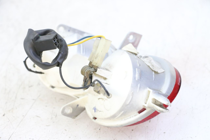 photo de RÜCKLICHT RECHTS YAMAHA YP MAJESTY 125 (2007 - 2010) - Zoom auf Gebrauchszustand
