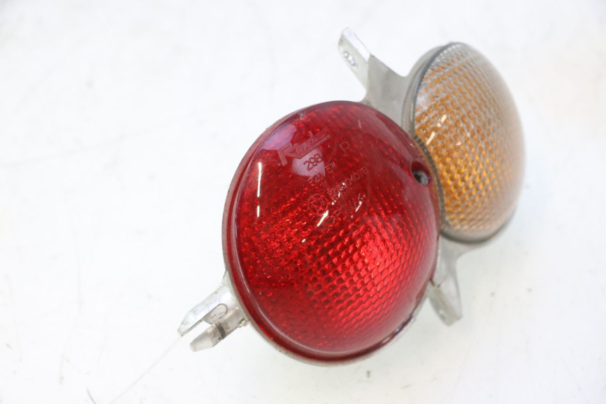 photo de RÜCKLICHT RECHTS YAMAHA YP MAJESTY 125 (2007 - 2010) - Gesamtansicht des Produkts