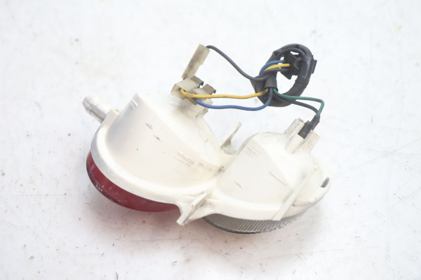 photo de RÜCKLICHT RECHTS YAMAHA YP MAJESTY 125 (2002 - 2006) - Alternative Perspektive