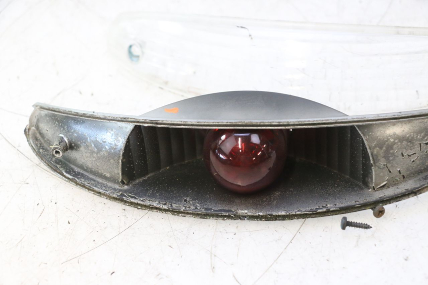 photo de RÜCKLICHT PEUGEOT ELYSTAR 50 (2002 - 2014) - Technische Nahaufnahme
