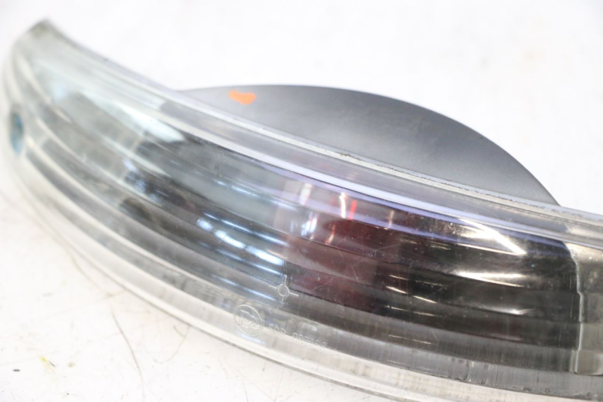 photo de RÜCKLICHT PEUGEOT ELYSTAR 50 (2002 - 2014) - Details der Befestigungspunkte