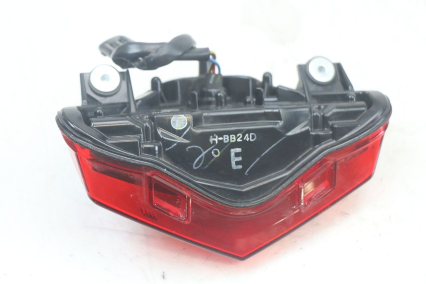 photo de RÜCKLICHT KAWASAKI ER-6 ER6 N 650 (2012 - 2016) - Details der Befestigungspunkte