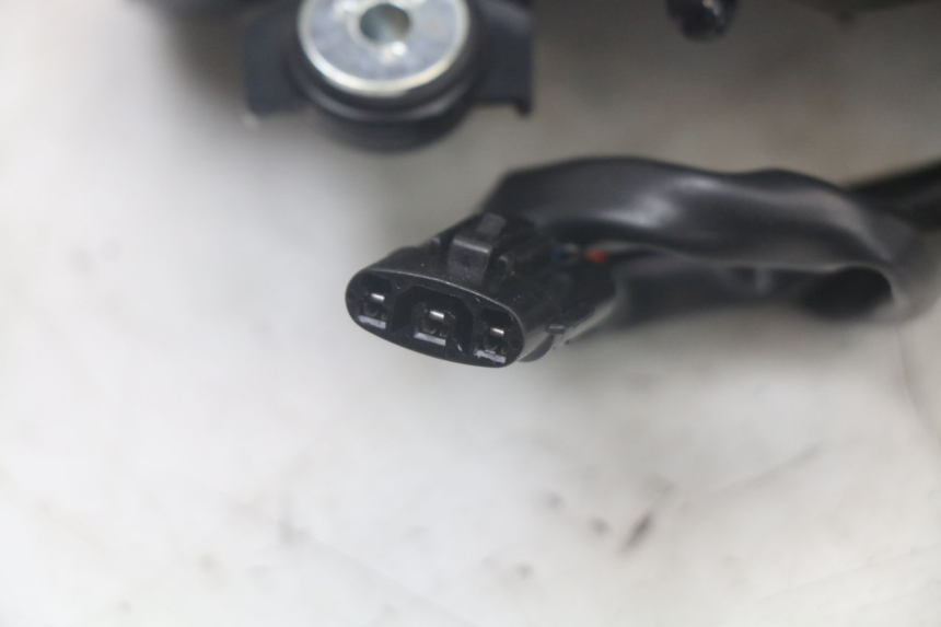 photo de RÜCKLICHT KAWASAKI ER-6 ER6 N 650 (2012 - 2016) - Oberflächenzustand und Material
