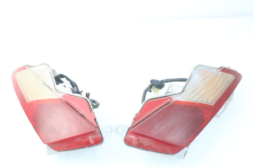 photo de RÜCKLICHT HONDA FES PANTHEON 125 (2003 - 2007) - Hauptansicht