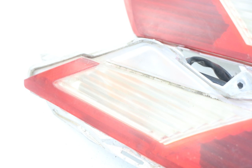 photo de RÜCKLICHT HONDA FES PANTHEON 125 (2003 - 2007) - Details der Befestigungspunkte