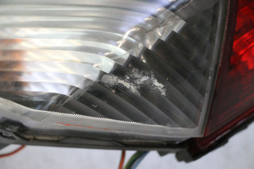 photo de RÜCKLICHT HONDA FJS SILVER WING SILVERWING 400 (2005 - 2008) - Profilansicht des Ersatzteils